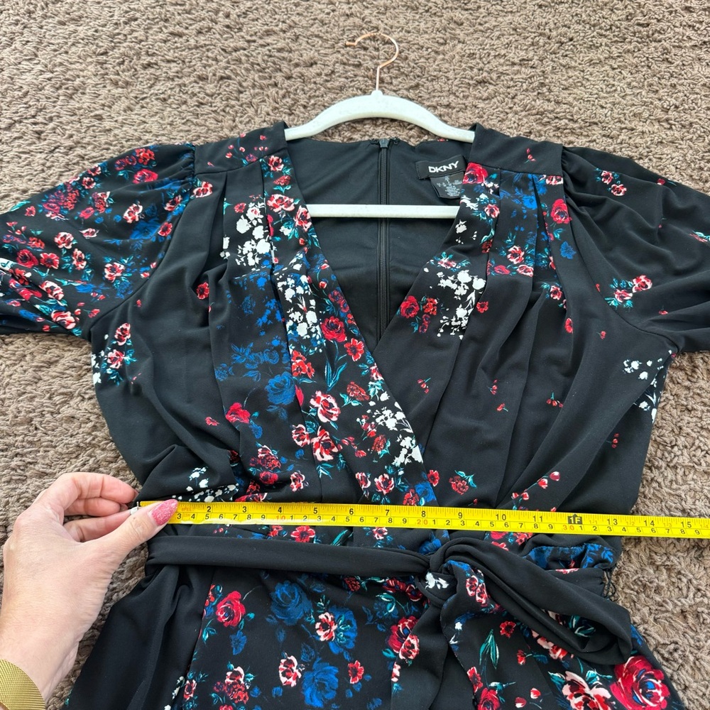 DKNY Black Floral Print Belted Wrap Dress Jersey 3/4 Sleeves 6 - Picture 11 of 11